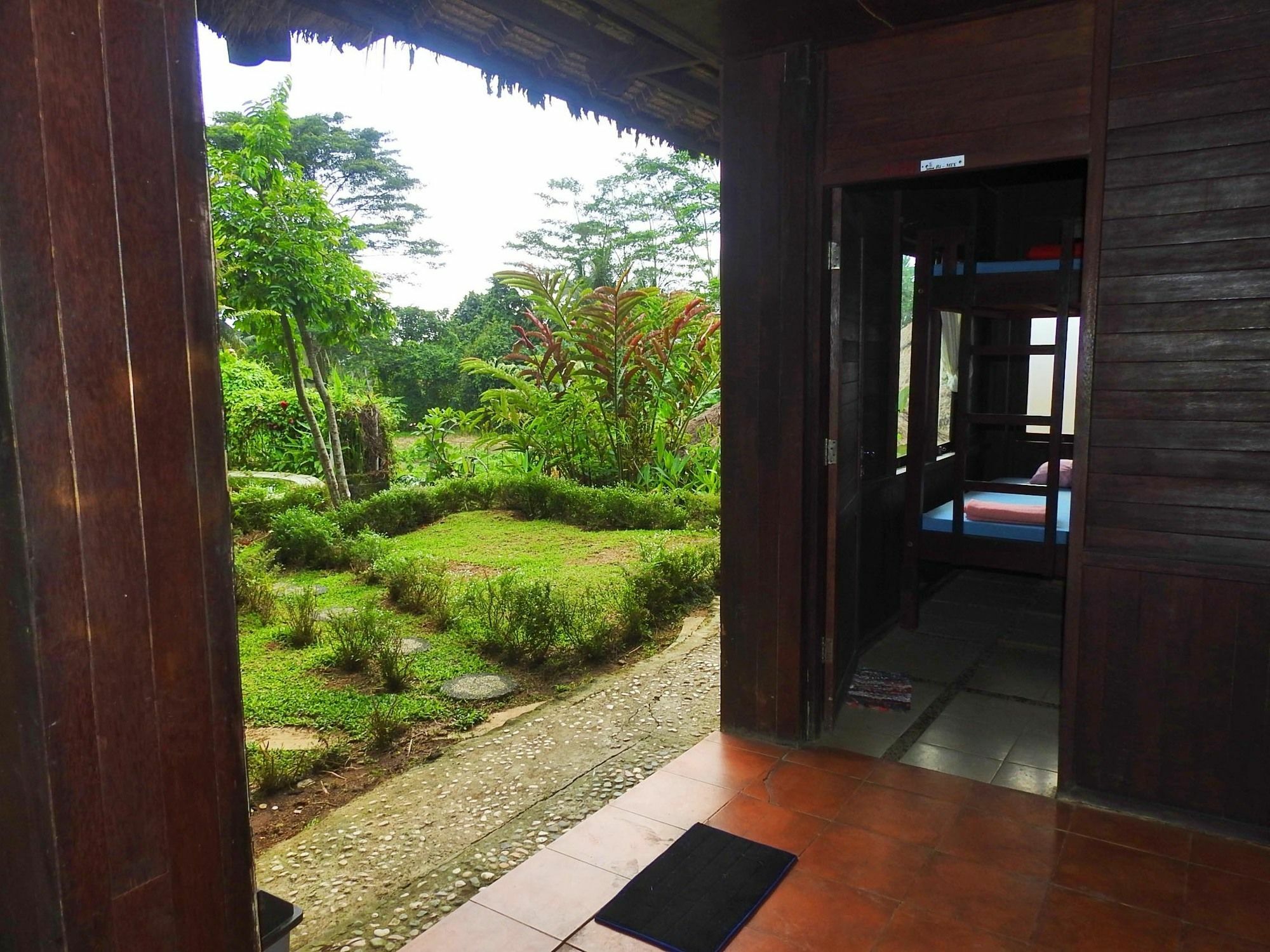 Mandala Hostel Ubud ภายนอก รูปภาพ
